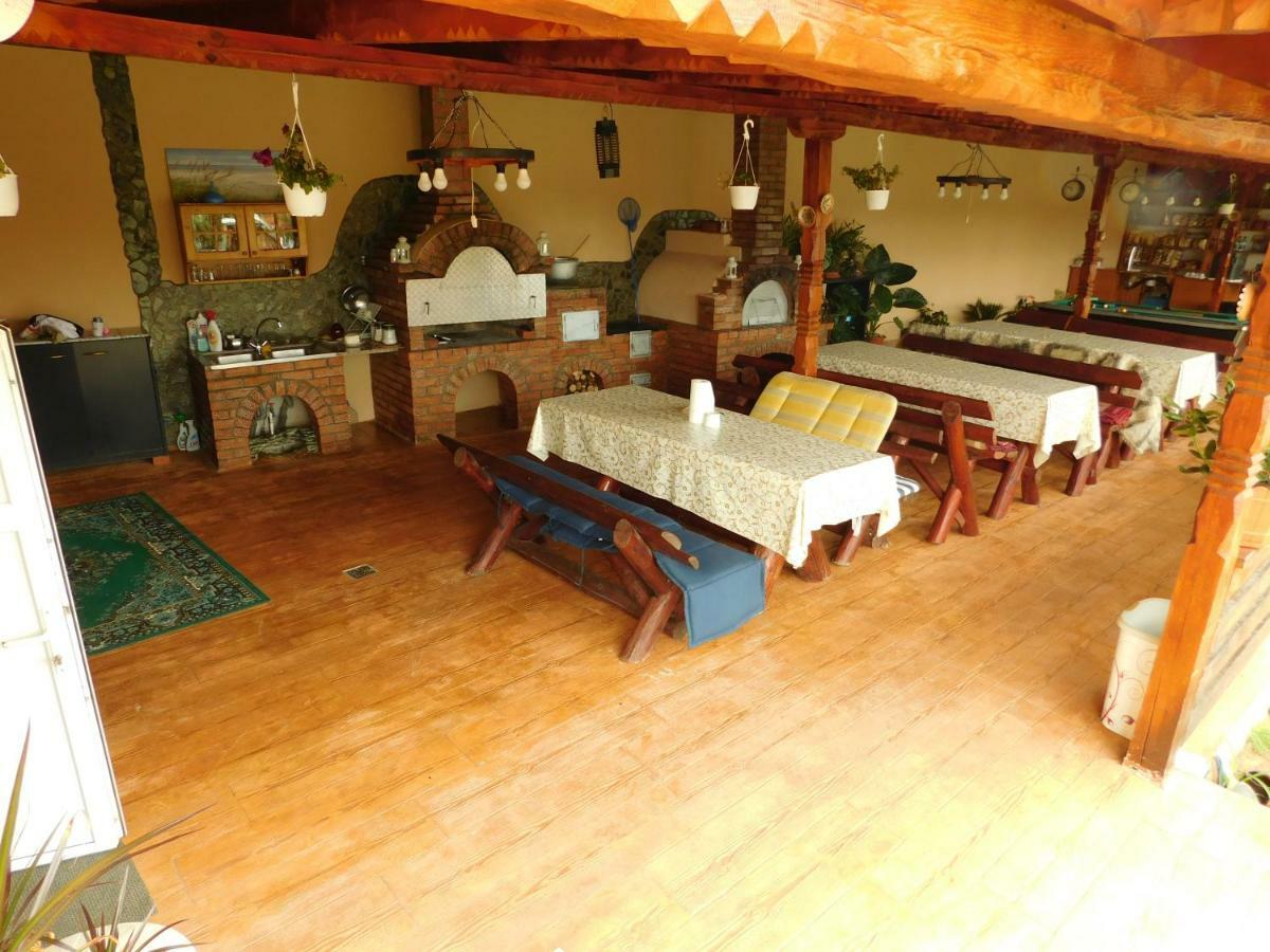 Pensiunea Casa Domnitei Baia de Fier Luaran gambar